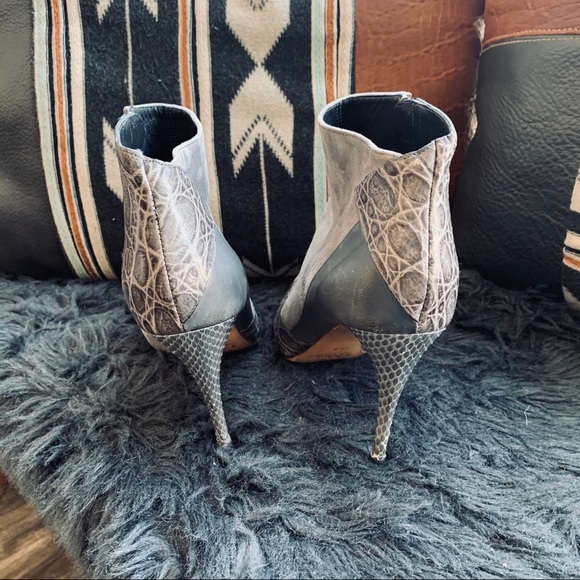 Chloe Made in Italy Ankle Boots Size 38 1/2” - Picture 4 of 8